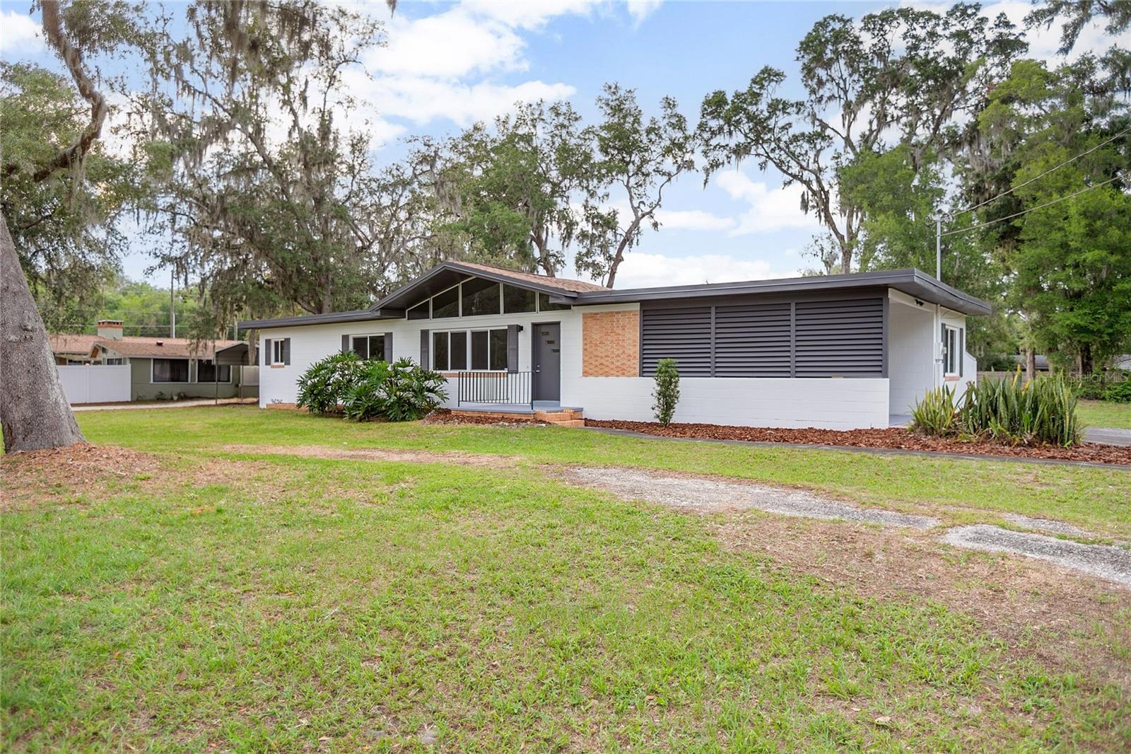 Image 2 of 23 For 2215 Lake Ruby Road