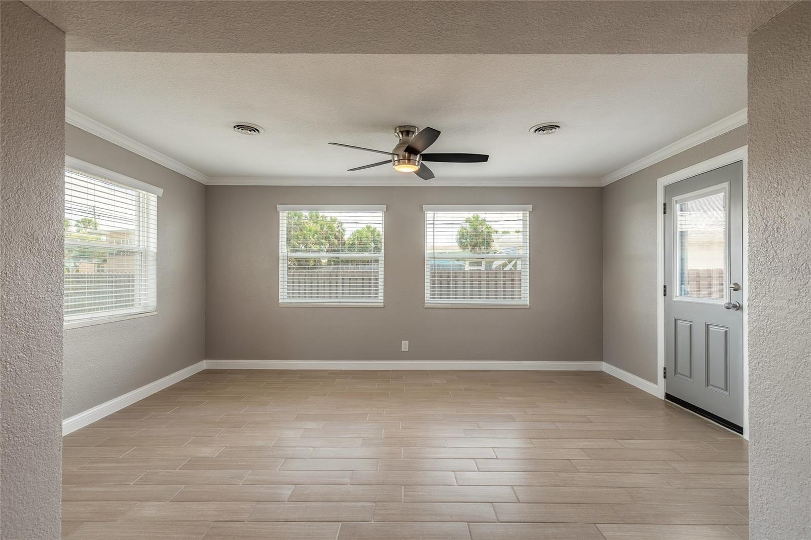 Image 12 of 35 For 1032 Bel Aire Drive