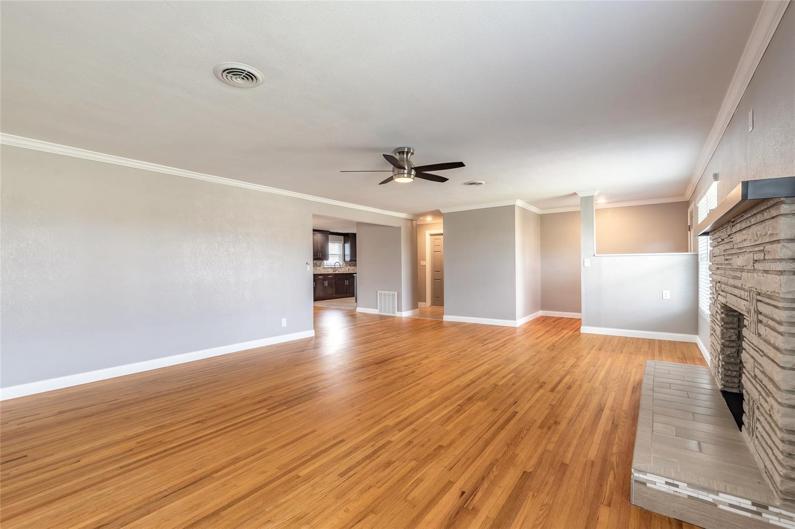 Image 7 of 35 For 1032 Bel Aire Drive