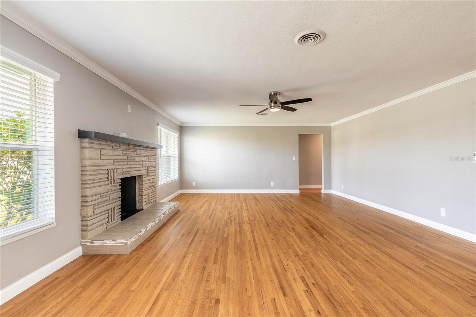 Image 8 of 35 For 1032 Bel Aire Drive