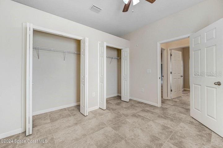 Image 14 of 31 For 675 Easton Forest Circle Se