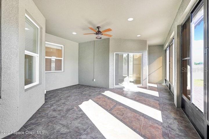 Image 16 of 31 For 675 Easton Forest Circle Se