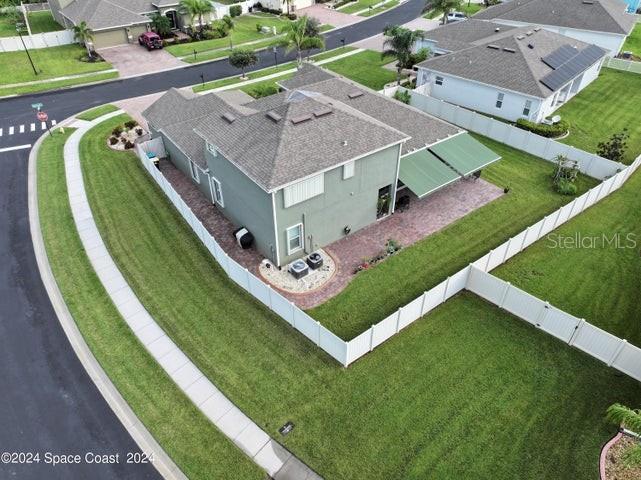 Image 2 of 31 For 675 Easton Forest Circle Se