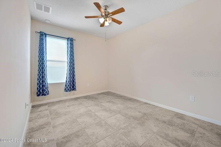 Image 25 of 31 For 675 Easton Forest Circle Se