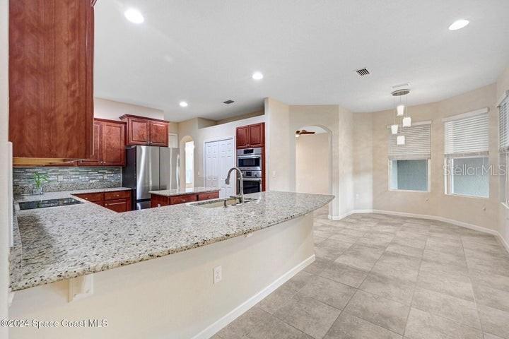 Image 29 of 31 For 675 Easton Forest Circle Se