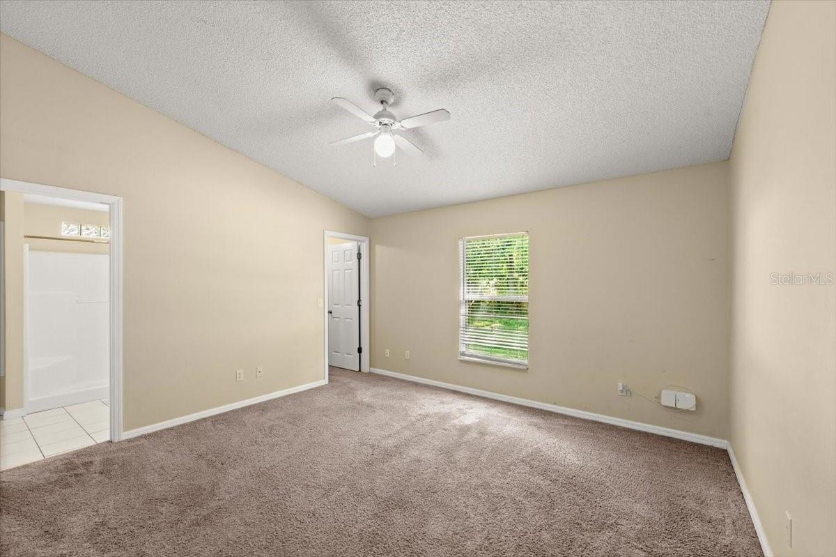 Image 18 of 22 For 2747 Date Palm Drive