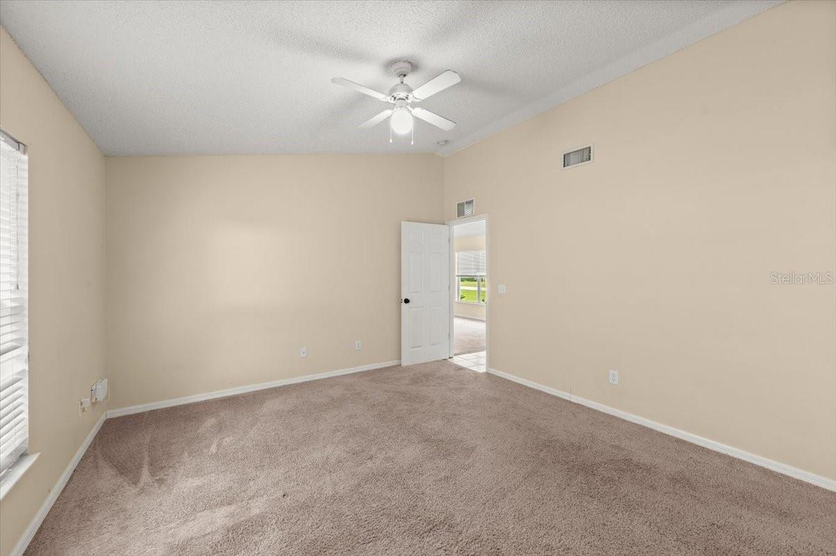 Image 19 of 22 For 2747 Date Palm Drive