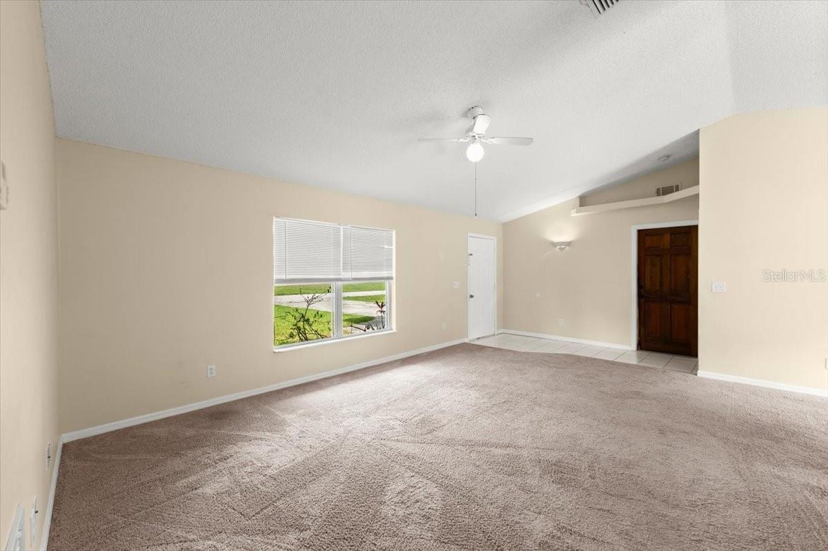 Image 6 of 22 For 2747 Date Palm Drive