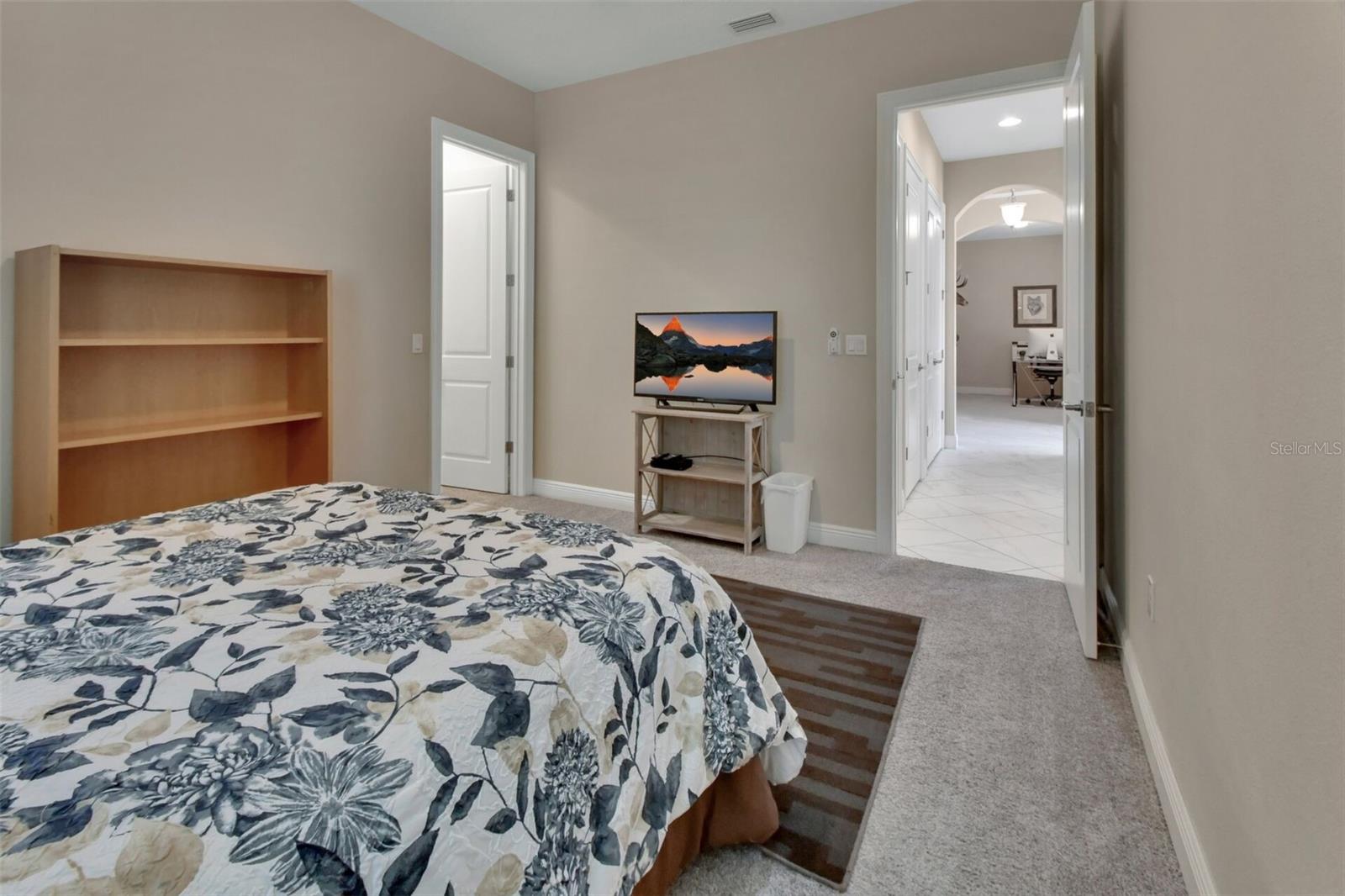 Image 31 of 52 For 171 Birchmont Drive
