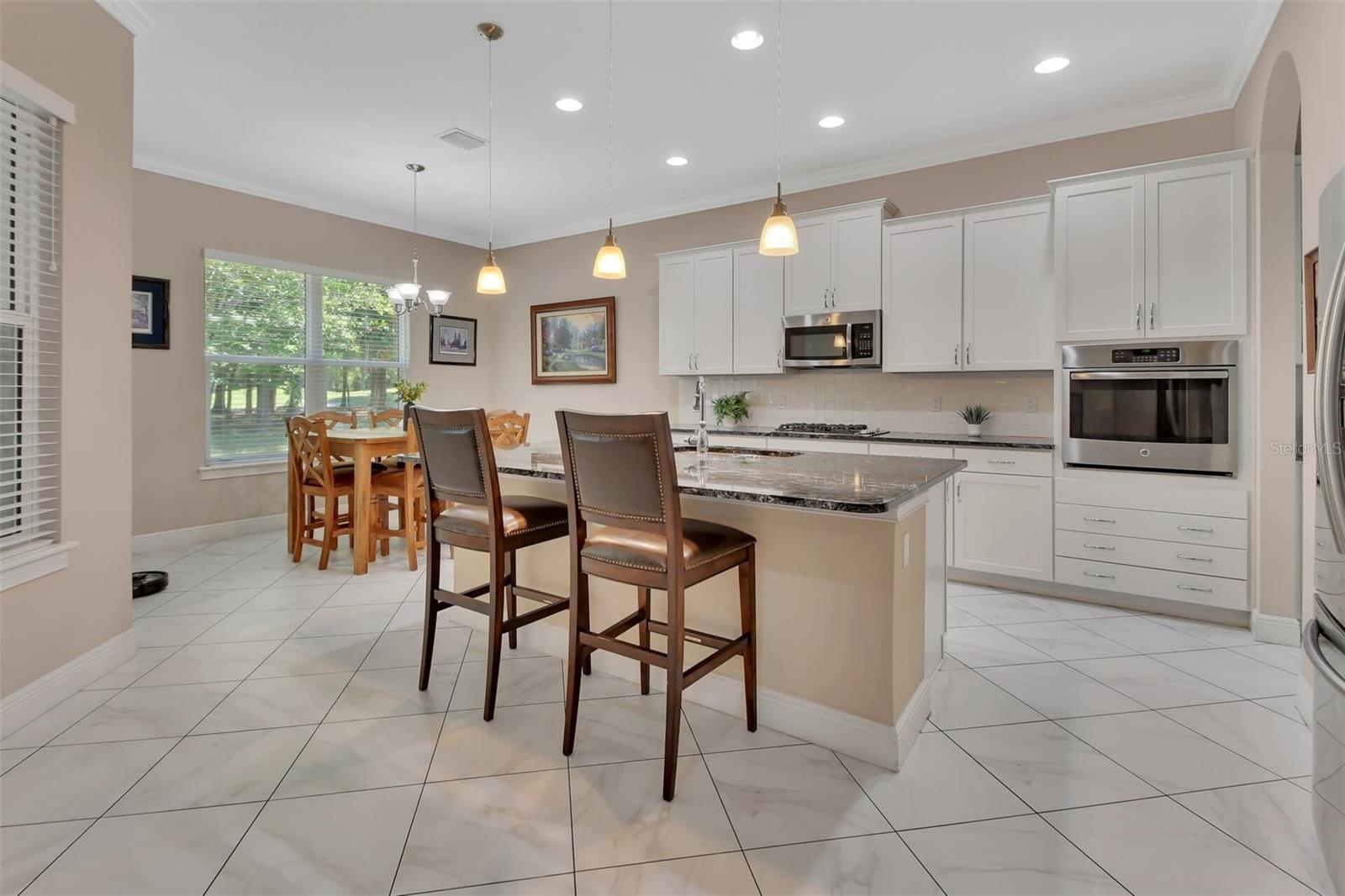 Image 9 of 52 For 171 Birchmont Drive