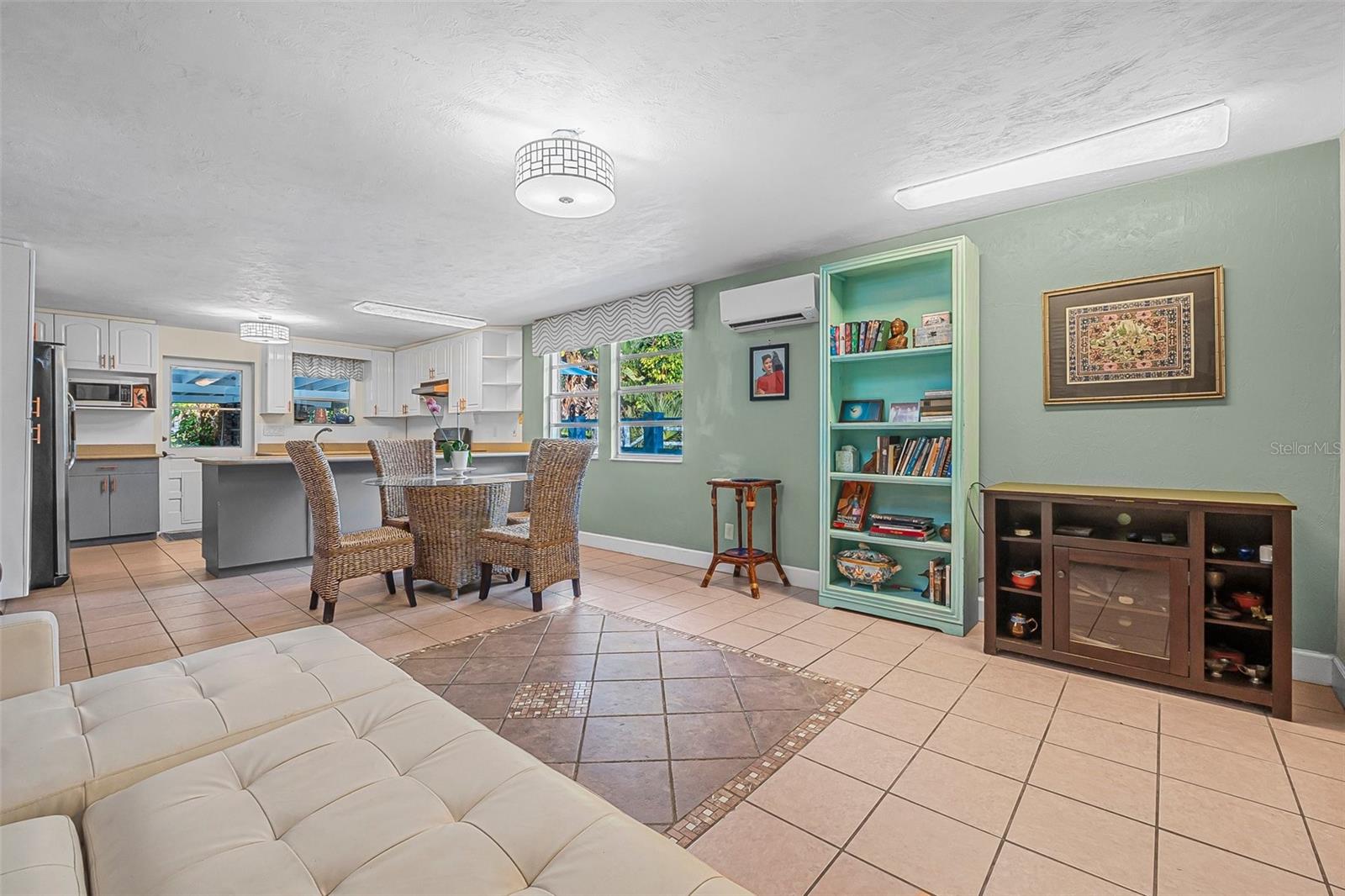 Image 16 of 74 For 61 Bayshore Drive