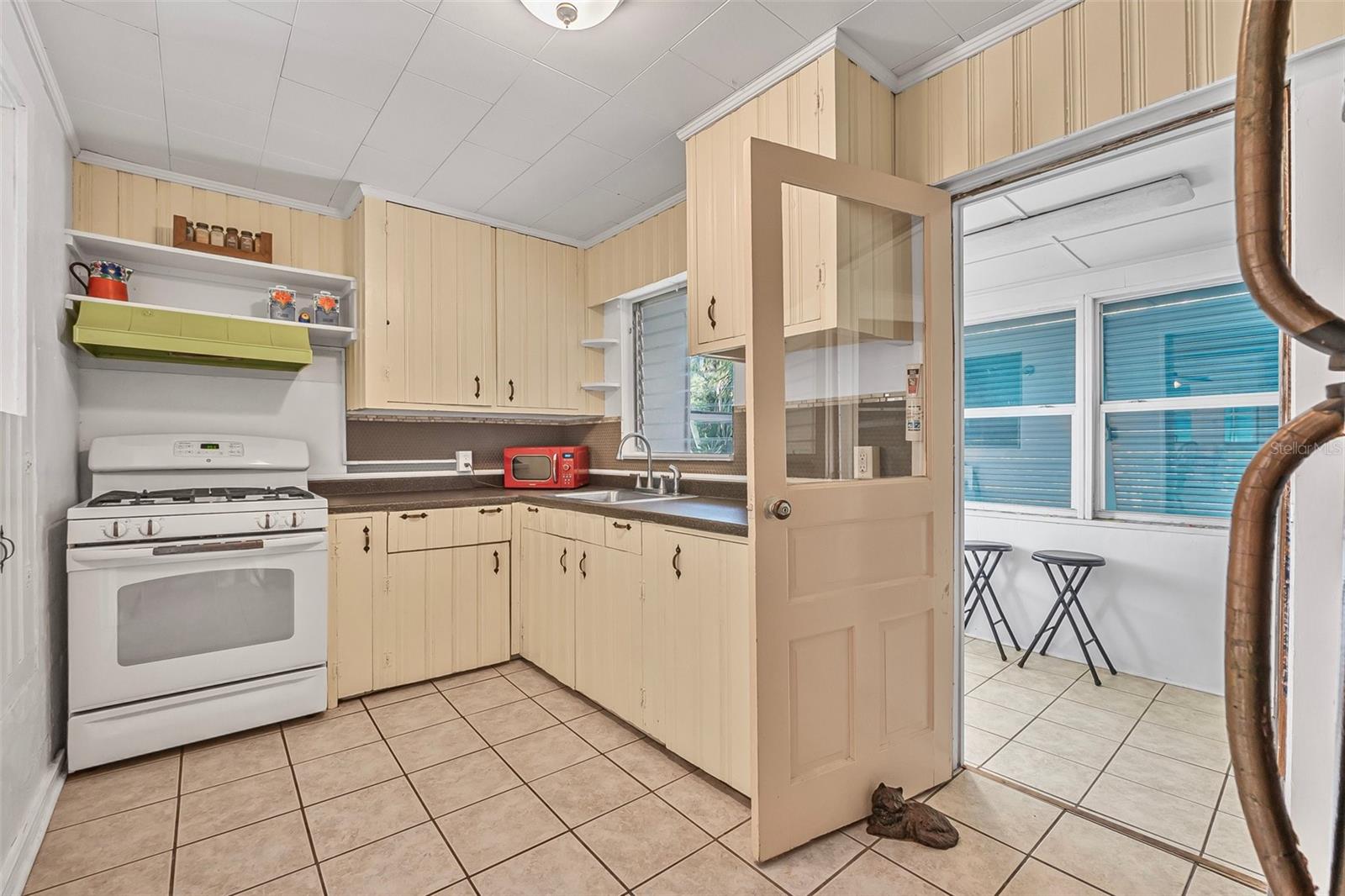 Image 39 of 74 For 61 Bayshore Drive