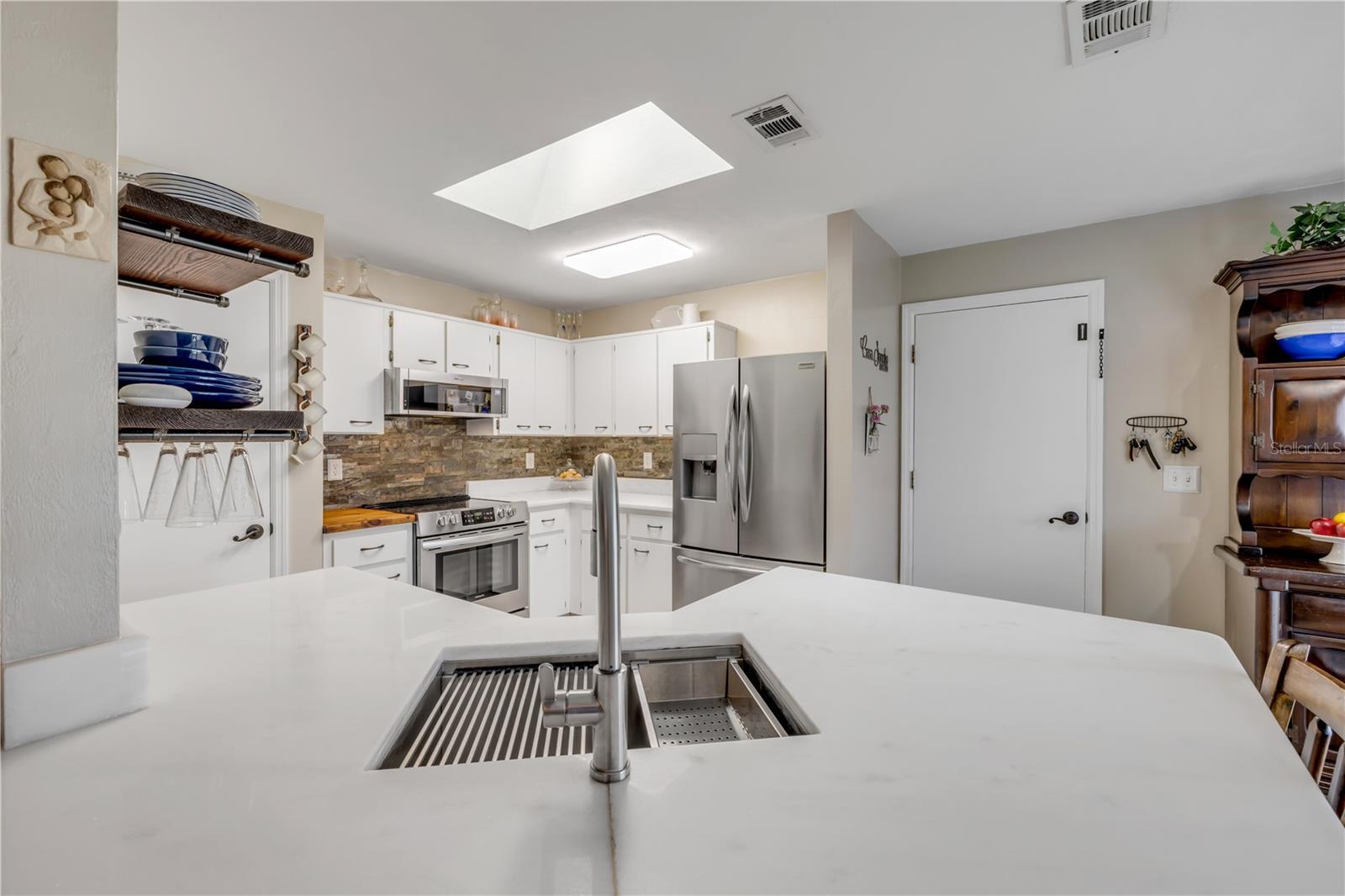 Image 20 of 49 For 5478 Landis Avenue