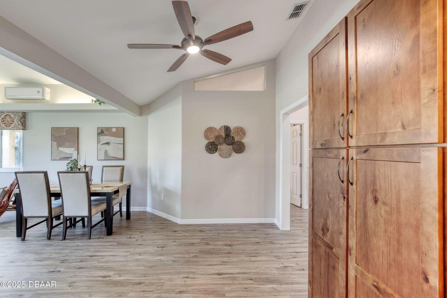 Image 15 of 60 For 706 Fox Tail Court