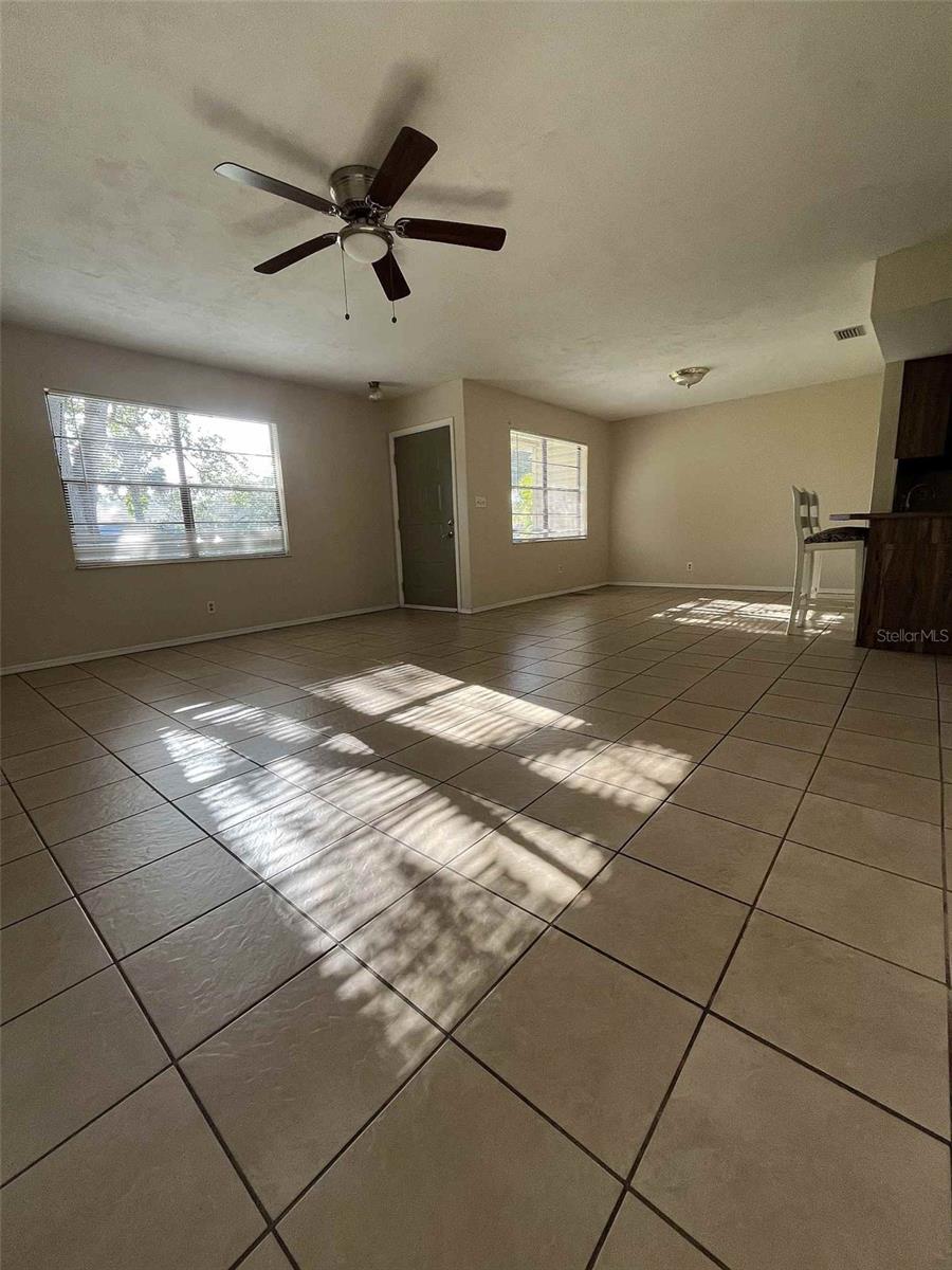 Image 12 of 14 For 1272 Robbin Drive