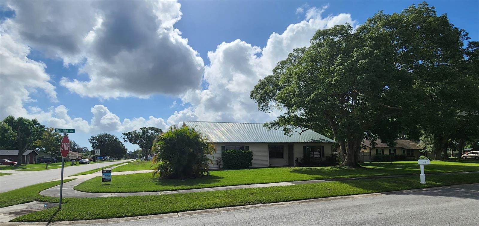 Image 6 of 14 For 1272 Robbin Drive