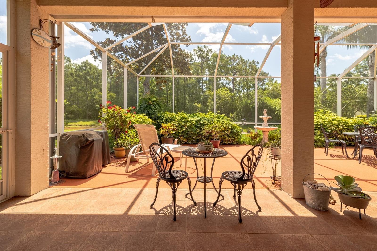 Image 18 of 47 For 723 Oakwater Lane