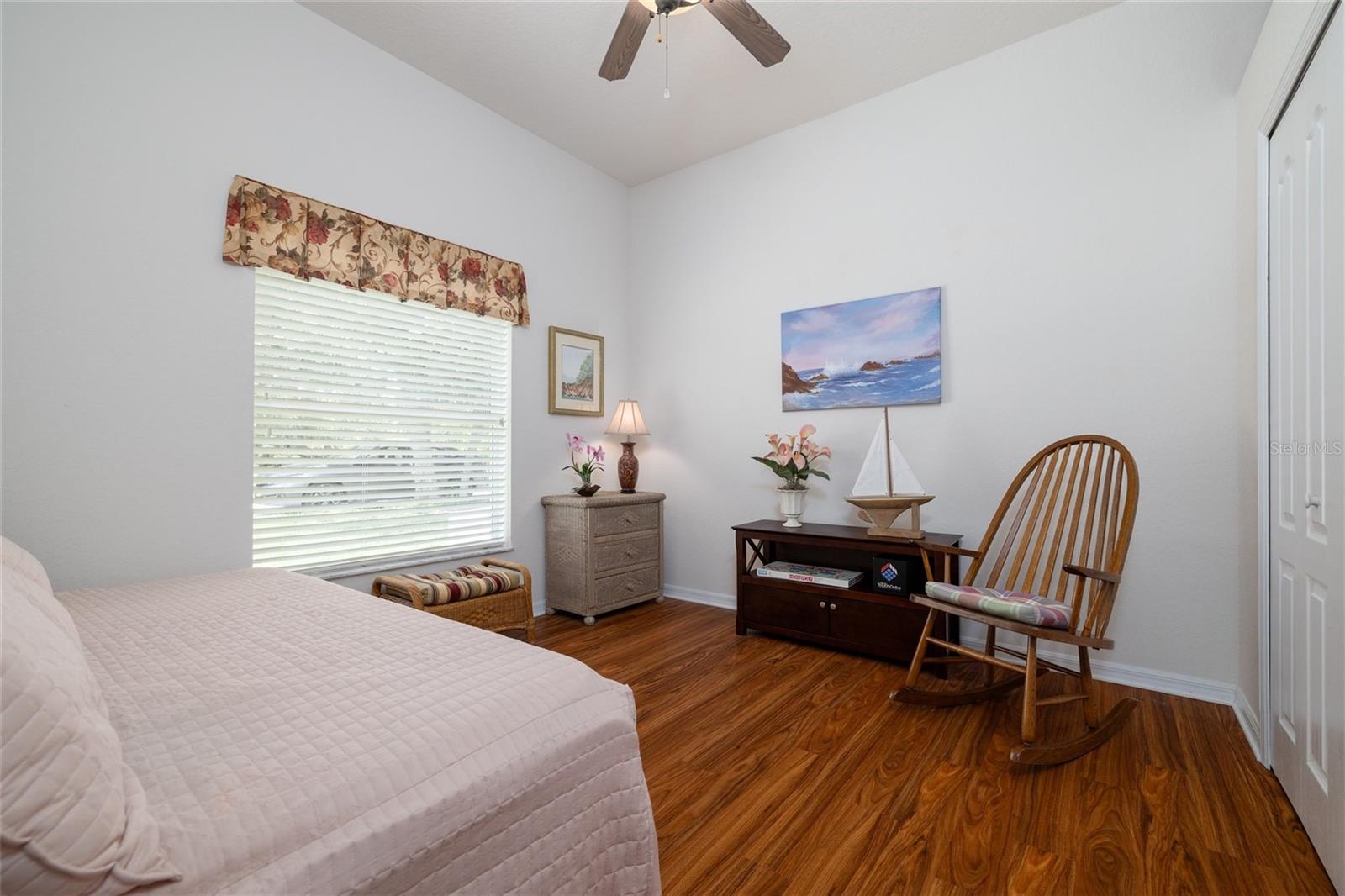Image 23 of 47 For 723 Oakwater Lane