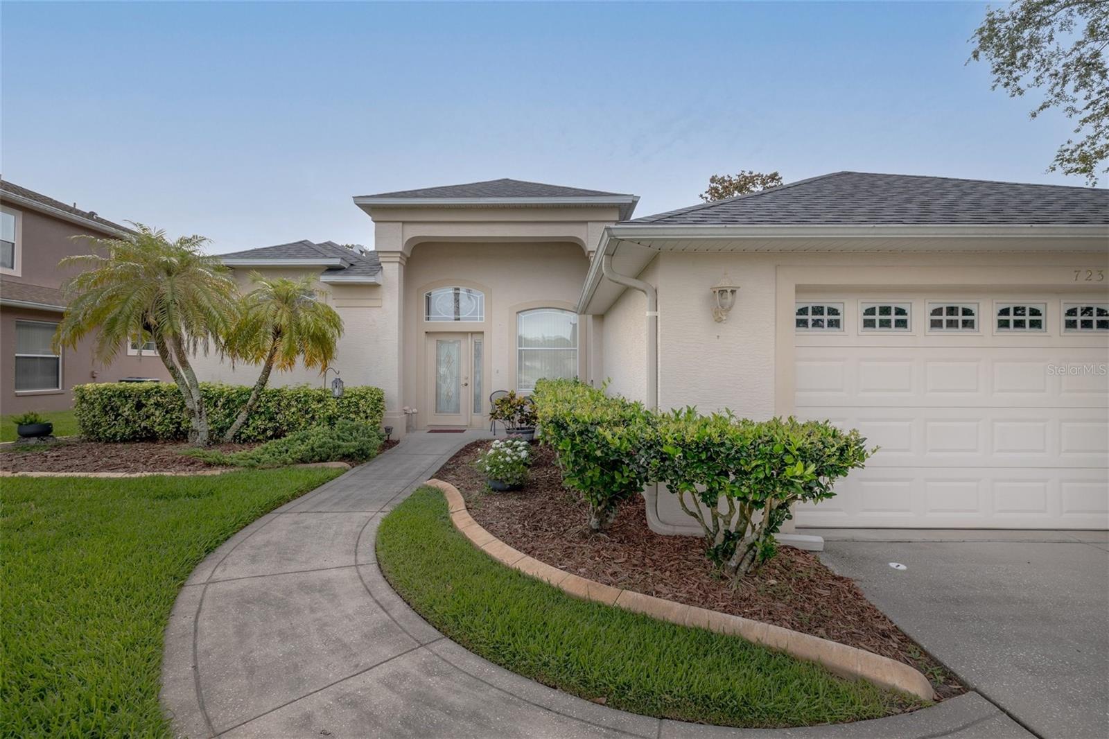Image 4 of 47 For 723 Oakwater Lane