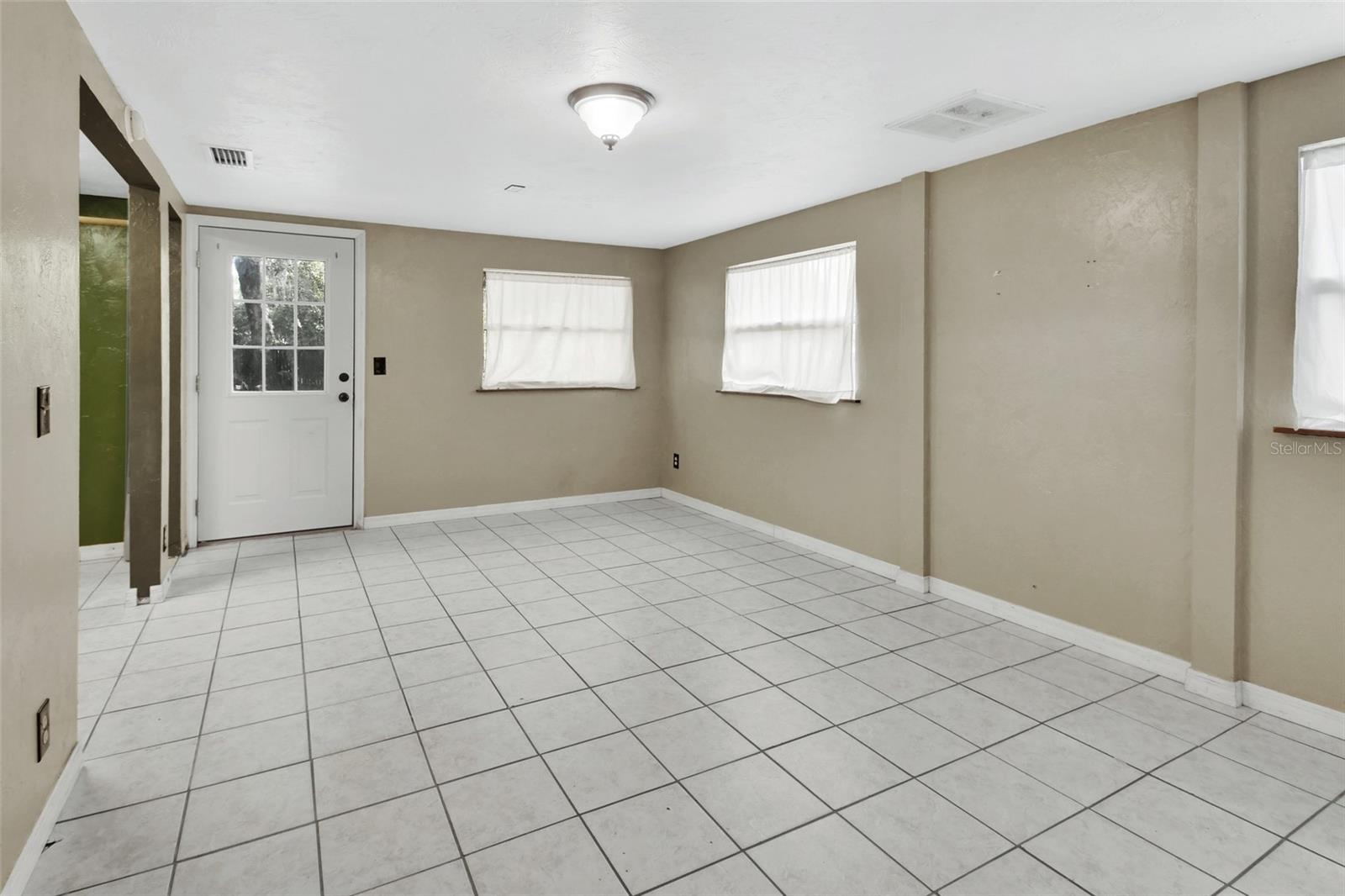 Image 11 of 25 For 352 Harlan Avenue