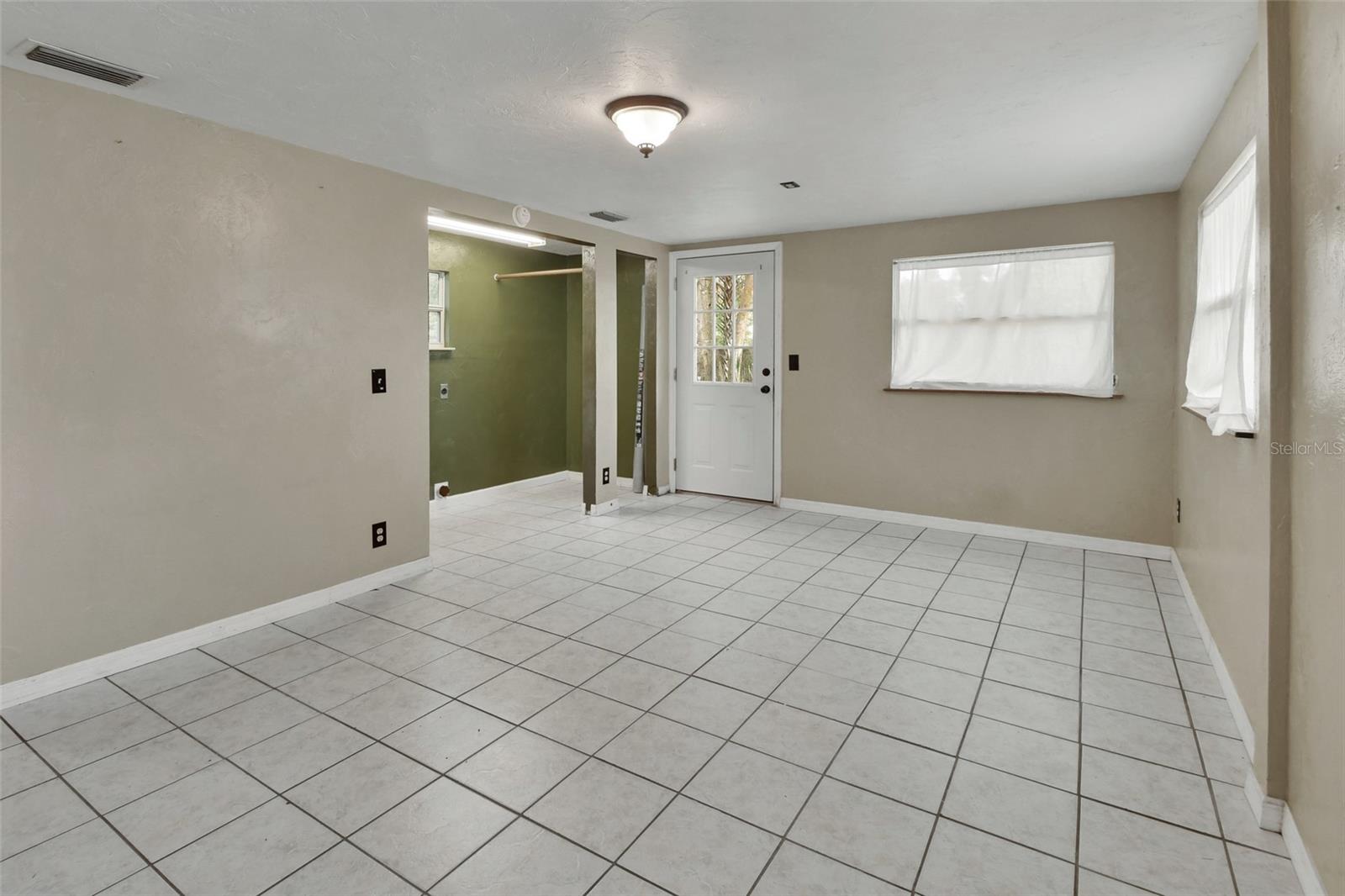 Image 12 of 25 For 352 Harlan Avenue