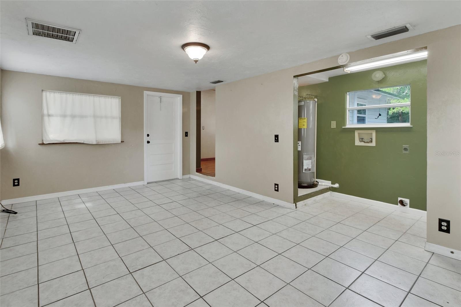 Image 13 of 25 For 352 Harlan Avenue