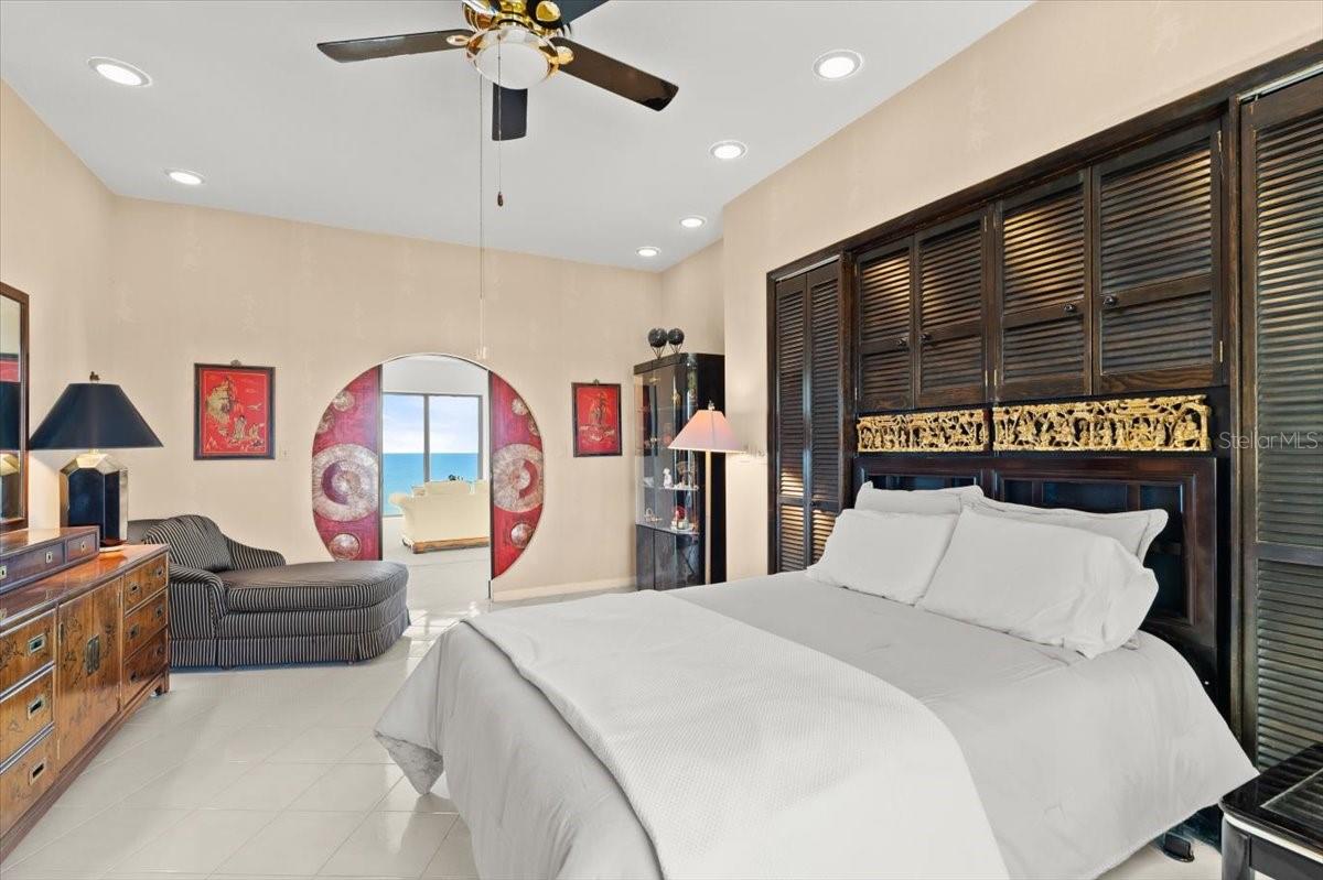 Image 13 of 81 For 915 Ocean Shore Boulevard 8010