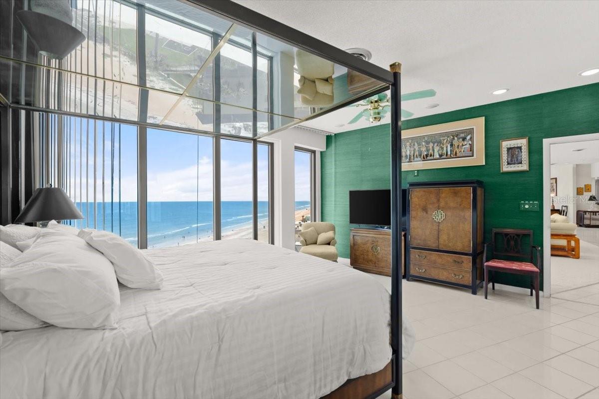 Image 19 of 81 For 915 Ocean Shore Boulevard 8010