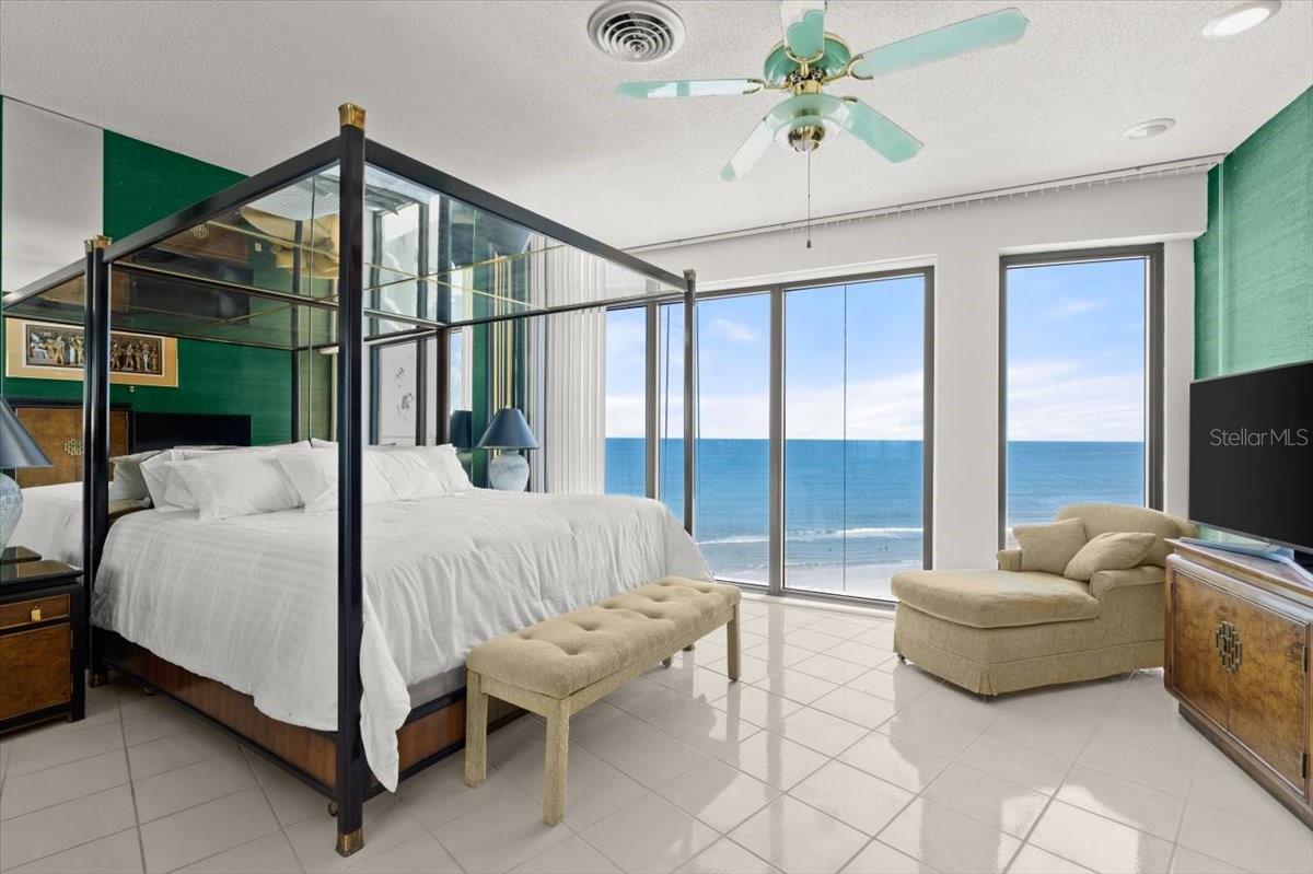 Image 20 of 81 For 915 Ocean Shore Boulevard 8010