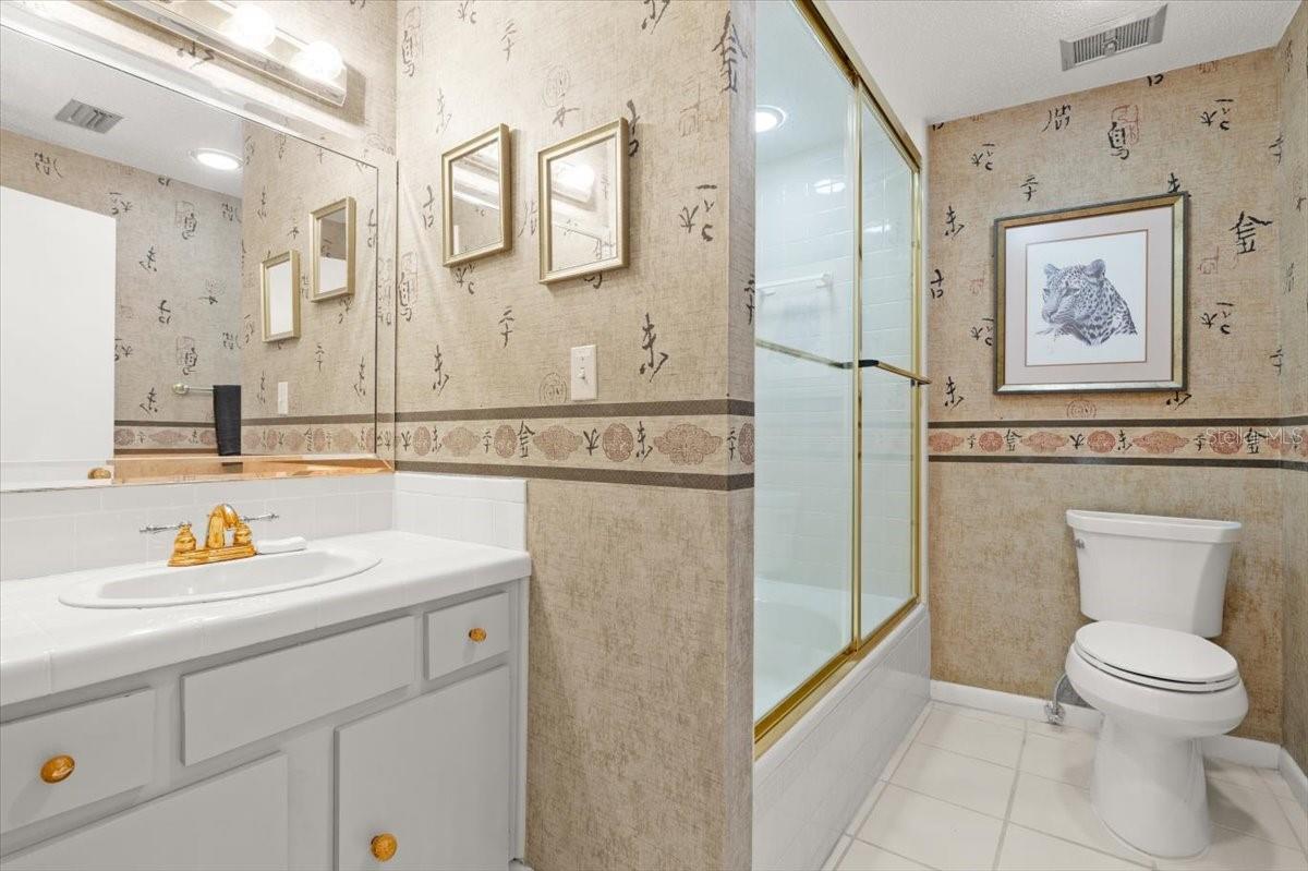 Image 30 of 81 For 915 Ocean Shore Boulevard 8010