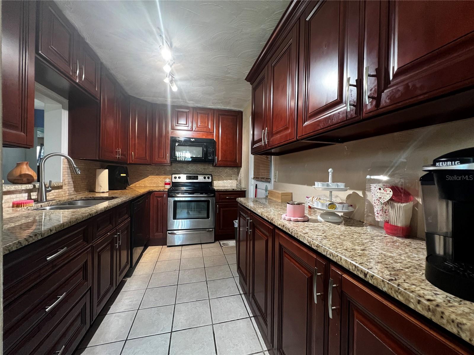 Image 11 of 23 For 601 Berkshire Road