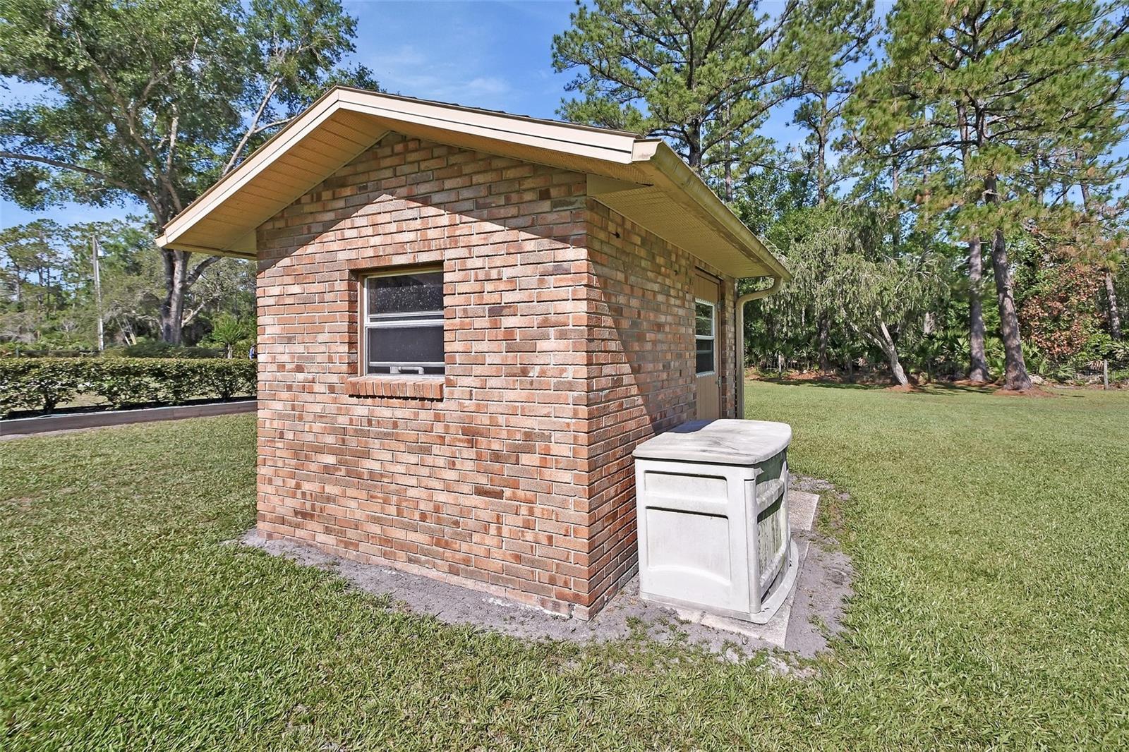 Image 31 of 63 For 2699 Audubon Avenue