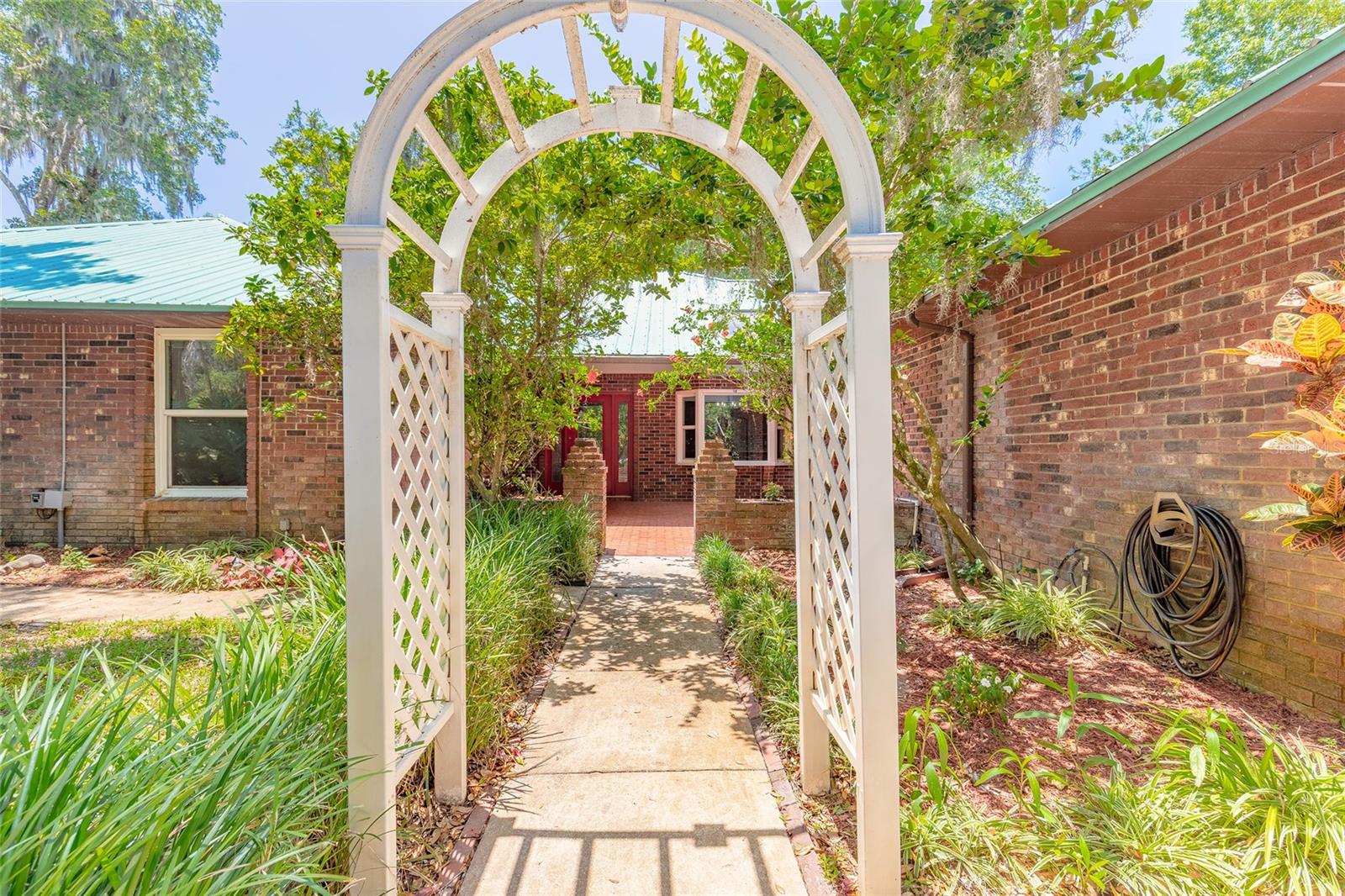 Image 12 of 65 For 712 Timberlane Drive