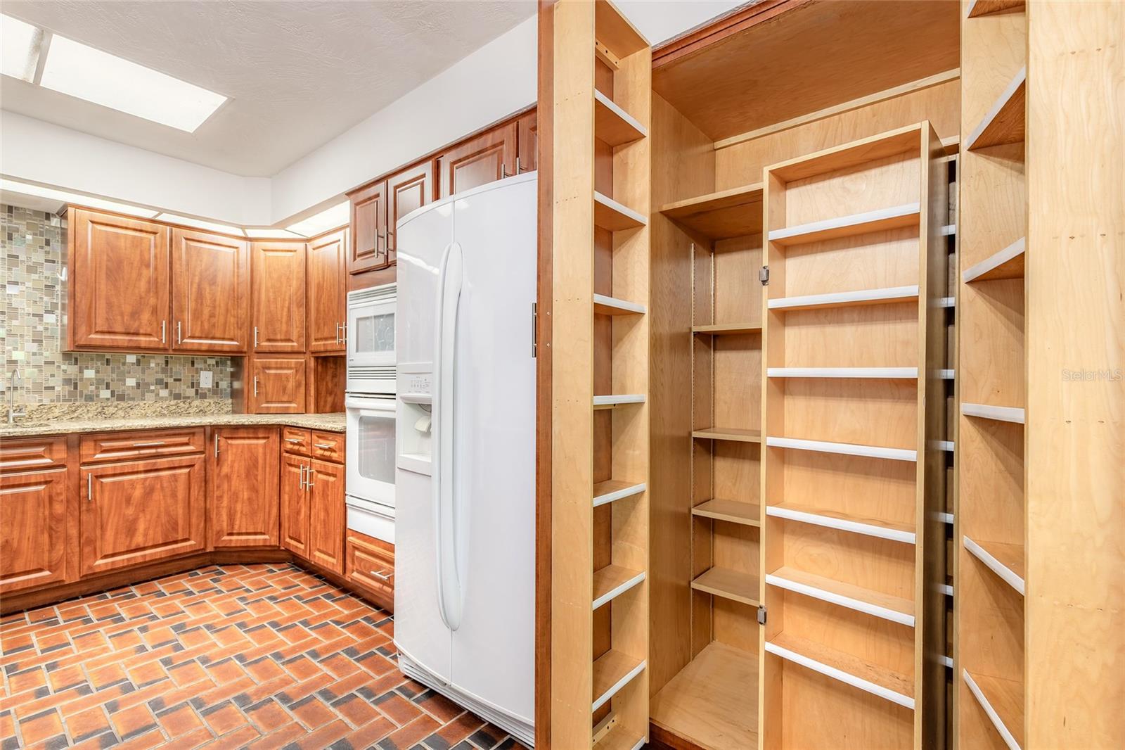 Image 23 of 65 For 712 Timberlane Drive