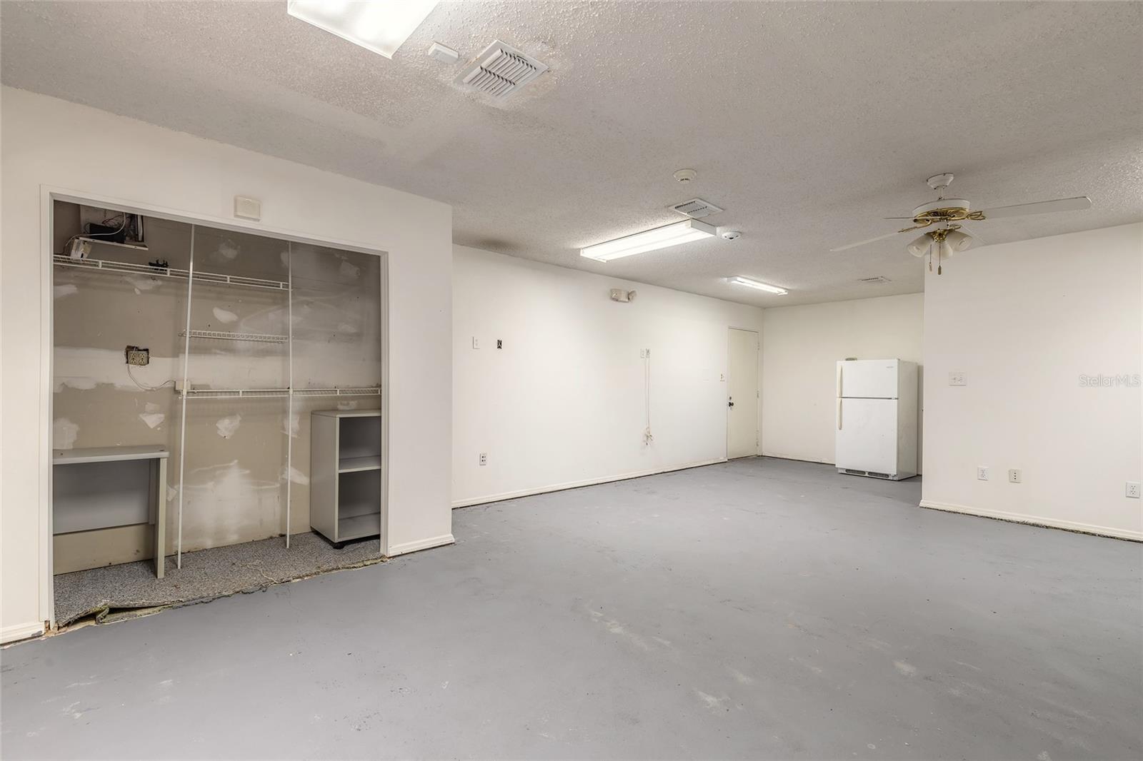 Image 47 of 65 For 712 Timberlane Drive