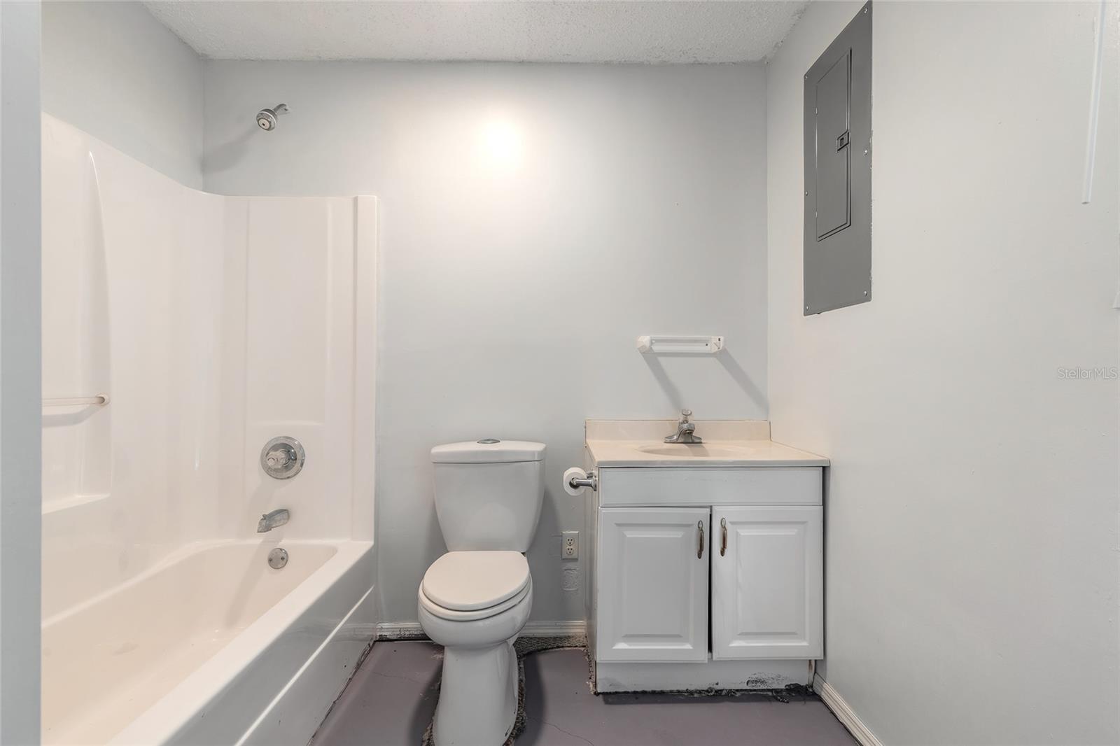 Image 49 of 65 For 712 Timberlane Drive
