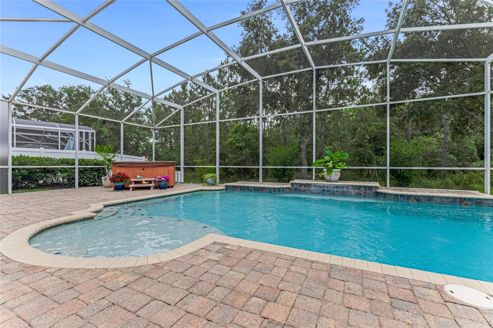 Image 3 of 38 For 1910 Creekwater Boulevard