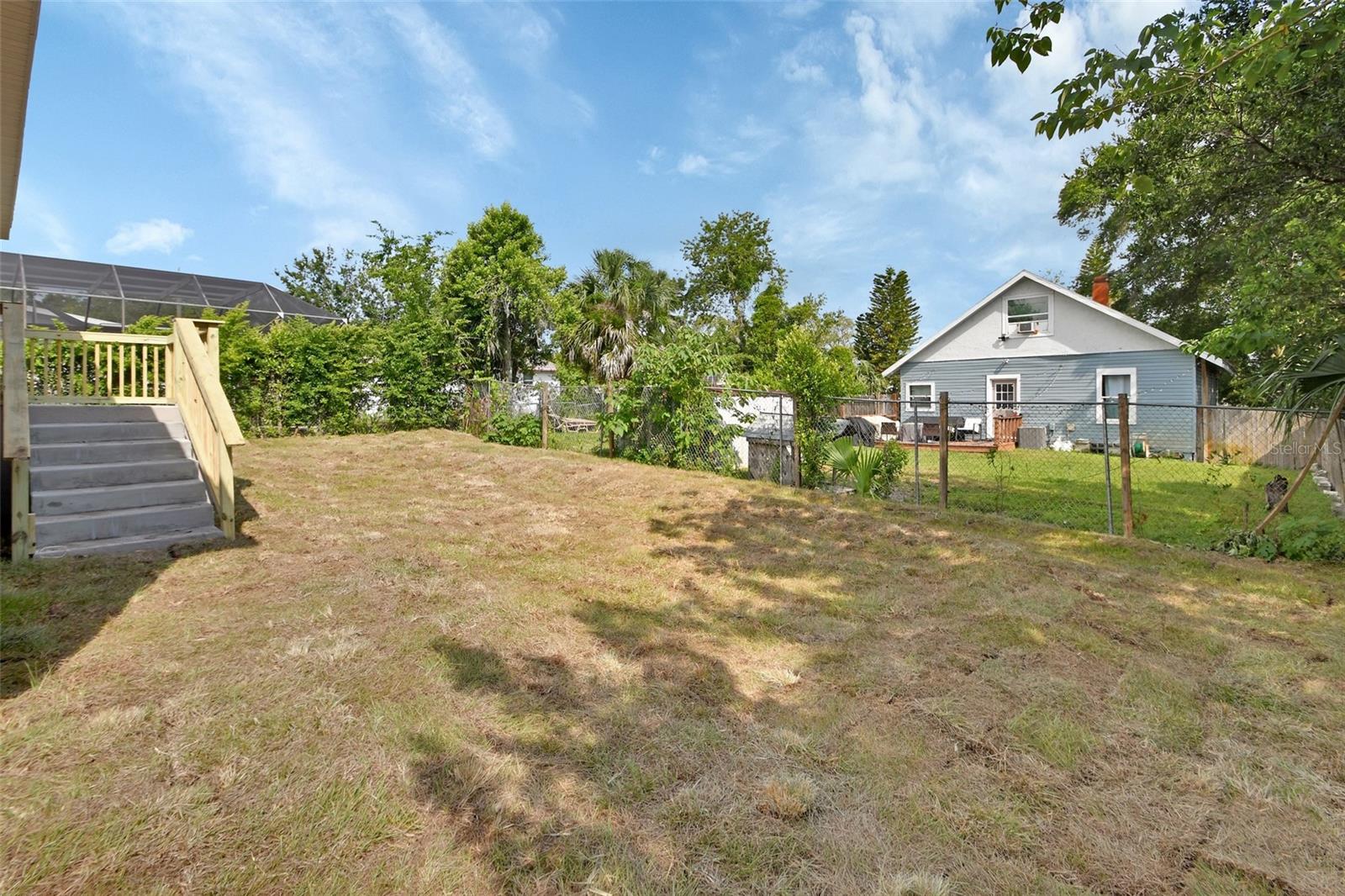 Image 25 of 33 For 1226 North Street
