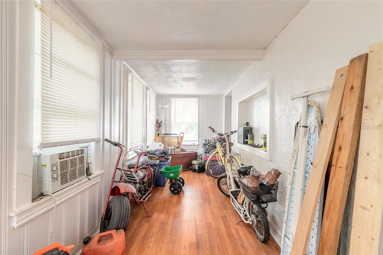 Image 24 of 41 For 449 3rd Street