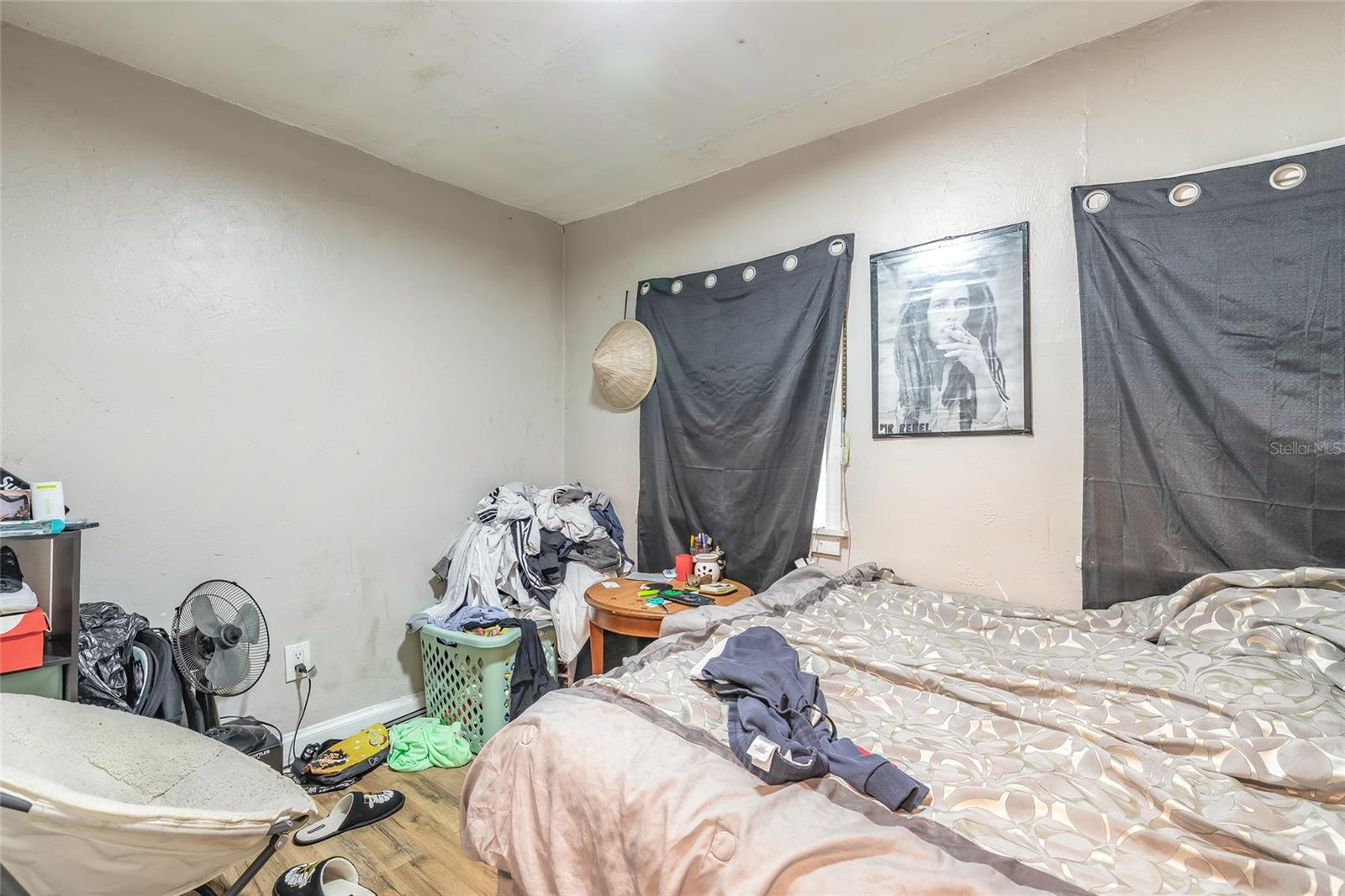 Image 27 of 41 For 449 3rd Street
