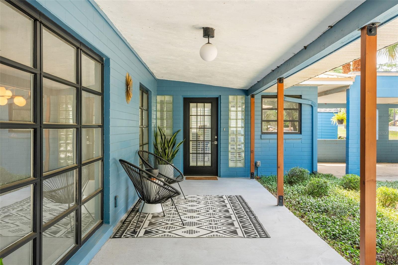Image 7 of 62 For 10 Madera Road