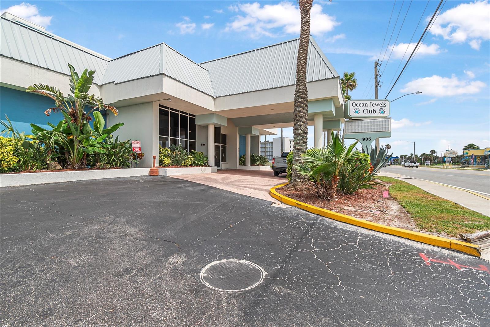 Image 3 of 24 For 935 Atlantic Avenue 511