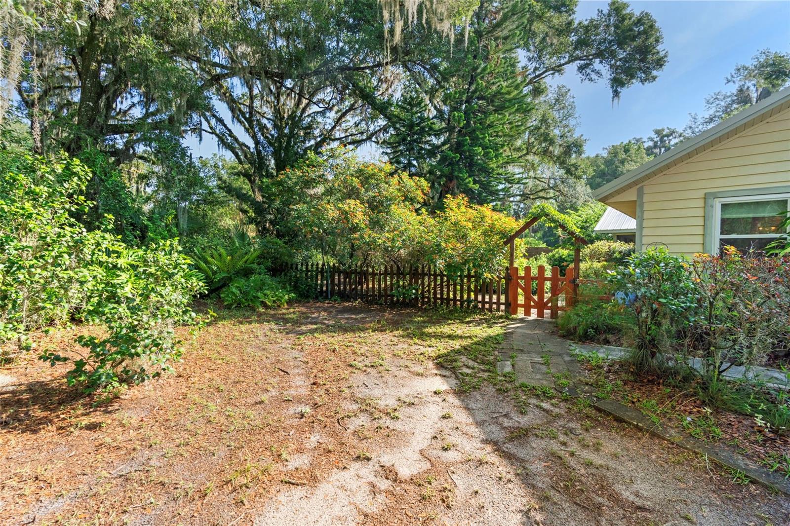Image 62 of 76 For 5635 Burts Park Road