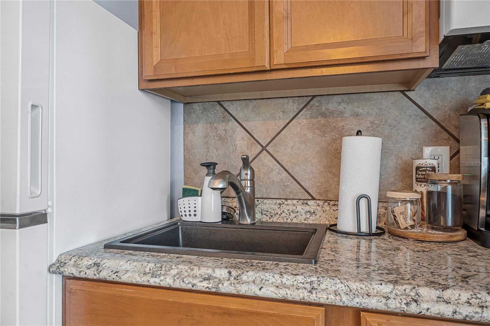 Image 8 of 25 For 935 Atlantic Avenue 105