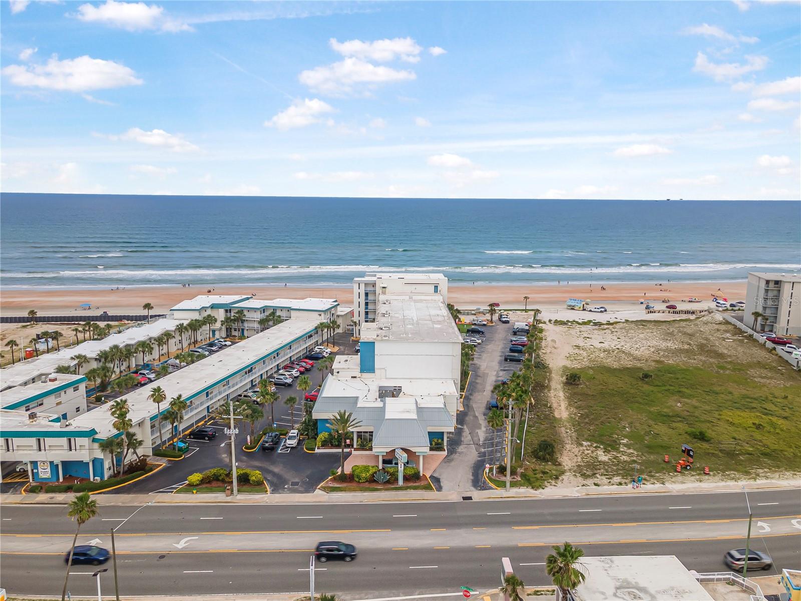 Image 2 of 27 For 935 Atlantic Avenue 505