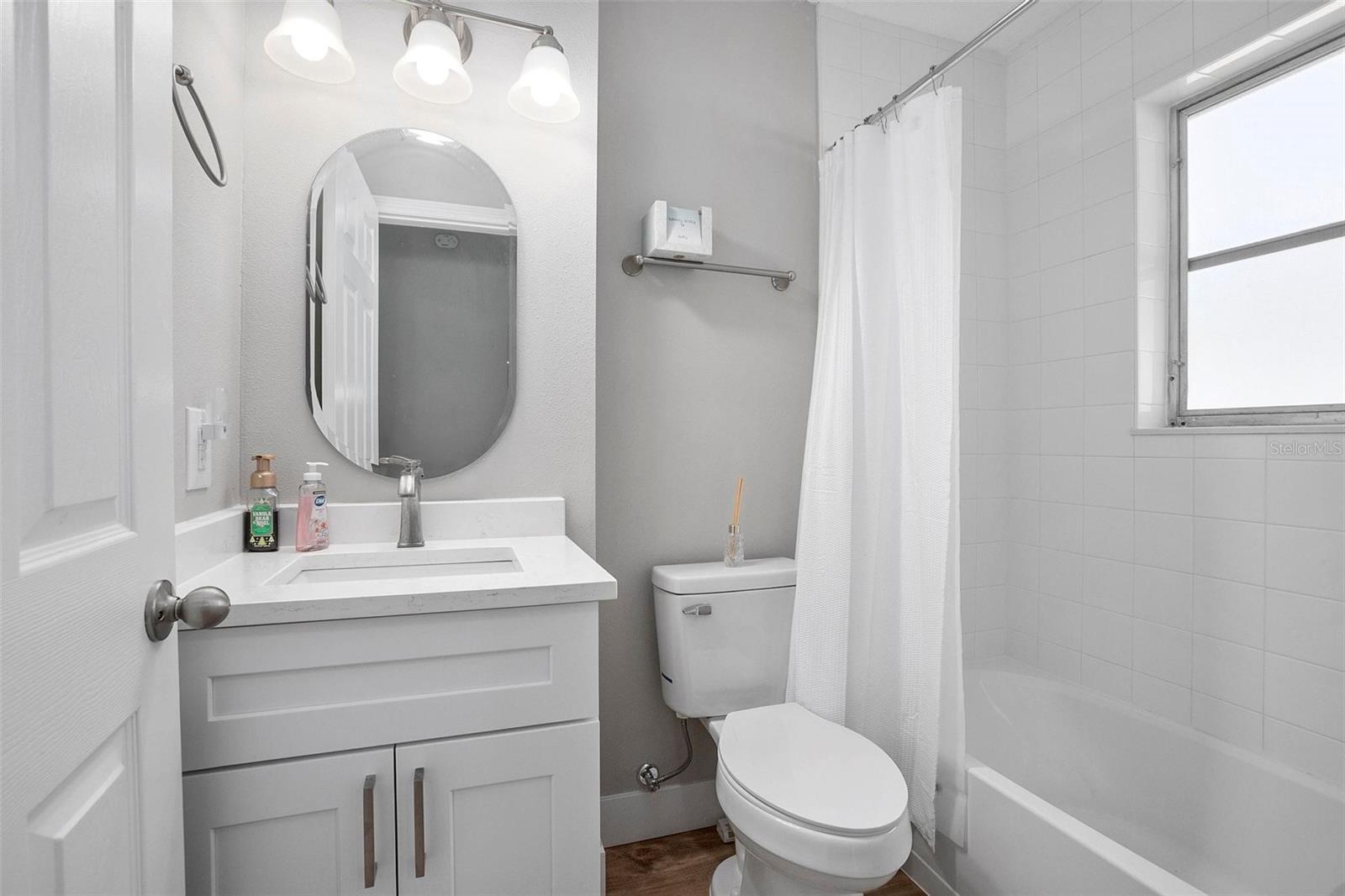 Image 12 of 18 For 2434 Barbarossa Avenue