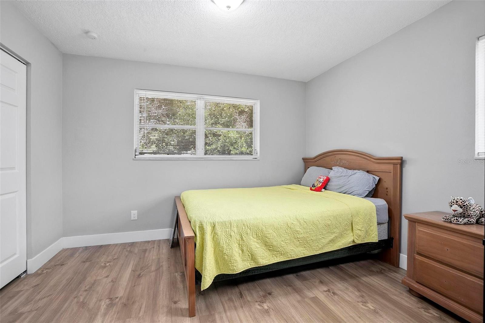 Image 13 of 18 For 2434 Barbarossa Avenue