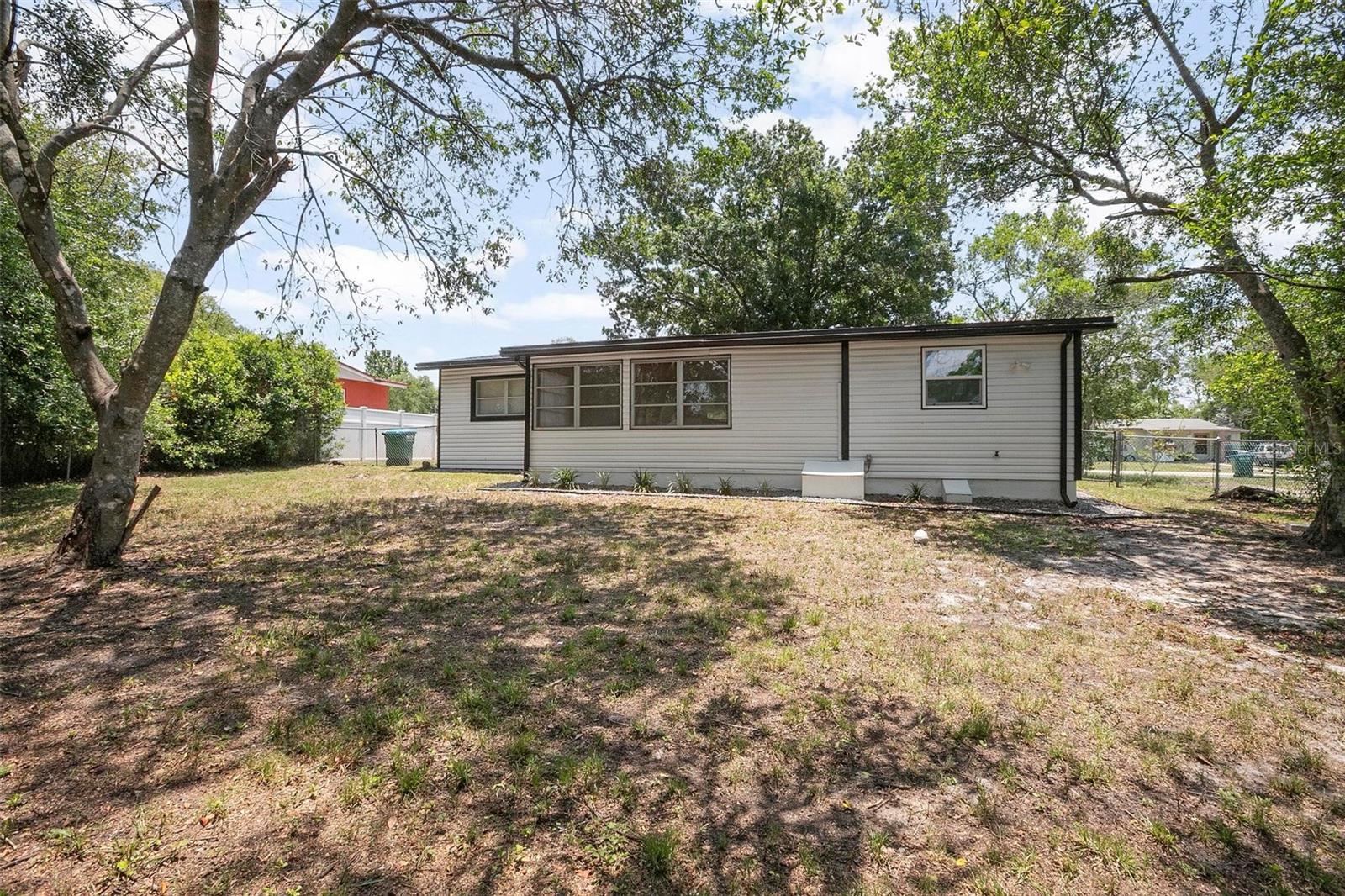 Image 17 of 18 For 2434 Barbarossa Avenue