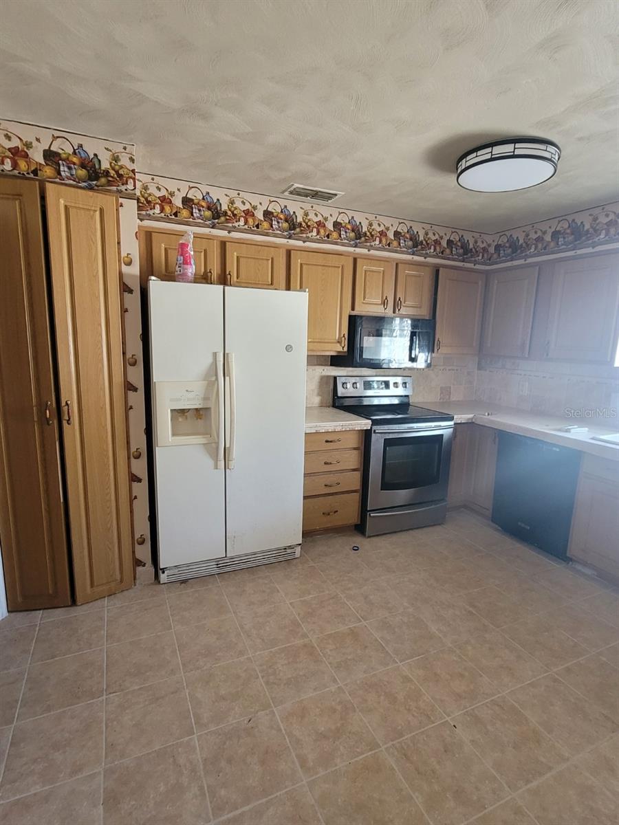 Image 6 of 15 For 1067 Windbrook Drive