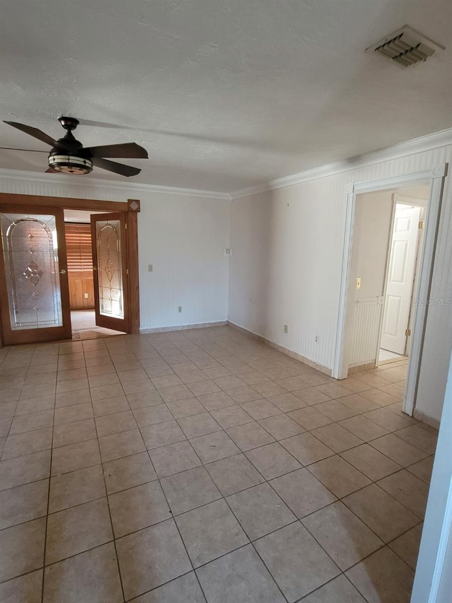 Image 8 of 15 For 1067 Windbrook Drive